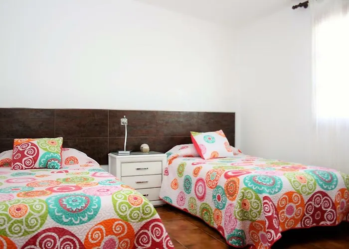 Roses * Puerto del Carmen (Lanzarote)