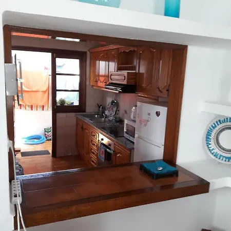 Roses * Puerto del Carmen (Lanzarote)